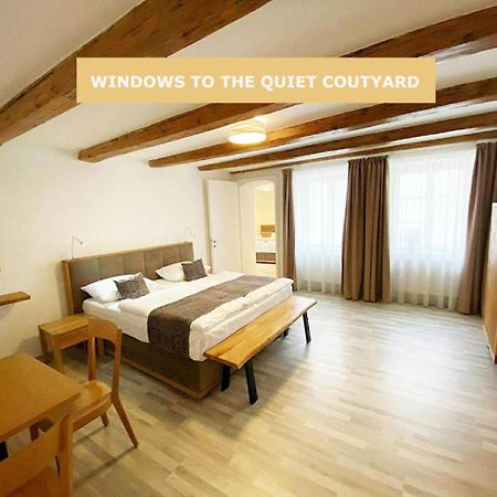 Hotel Karlova Prague - Mostecka 10 St Depandance المظهر الخارجي الصورة
