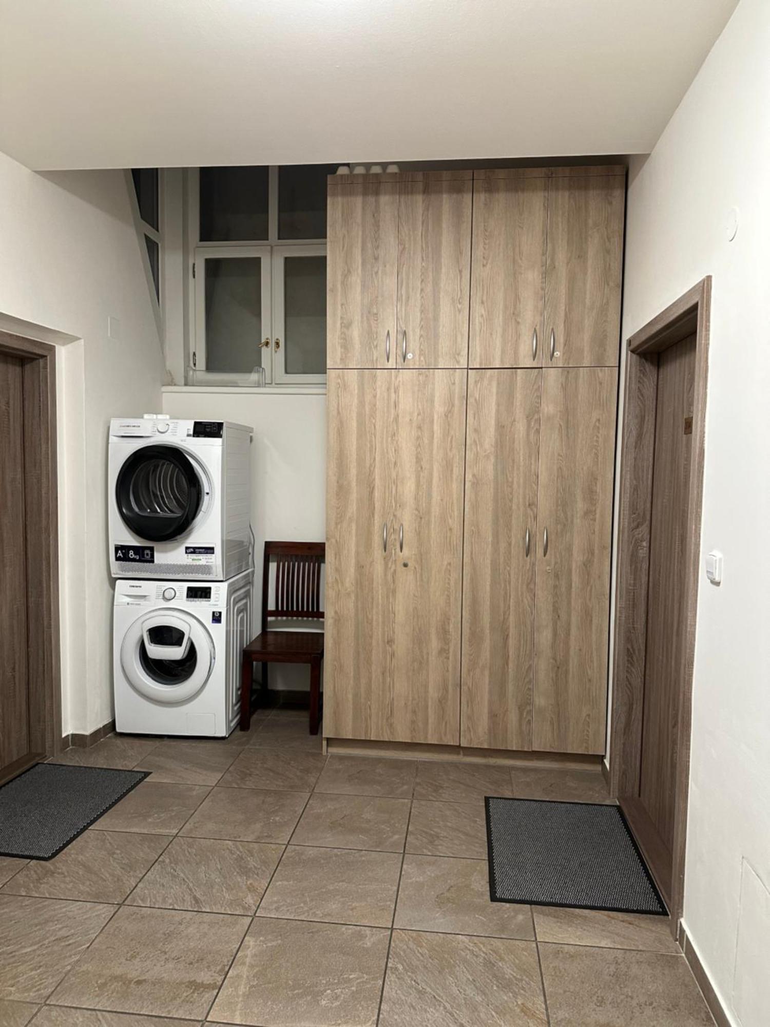Hotel Karlova Prague - Mostecka 10 St Depandance المظهر الخارجي الصورة