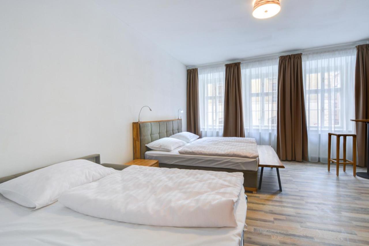 Hotel Karlova Prague - Mostecka 10 St Depandance المظهر الخارجي الصورة