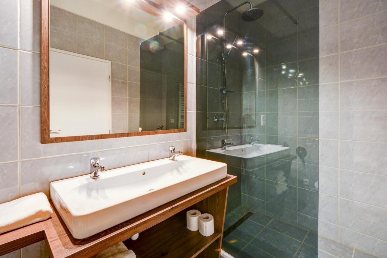 Hotel Karlova Prague - Mostecka 10 St Depandance المظهر الخارجي الصورة