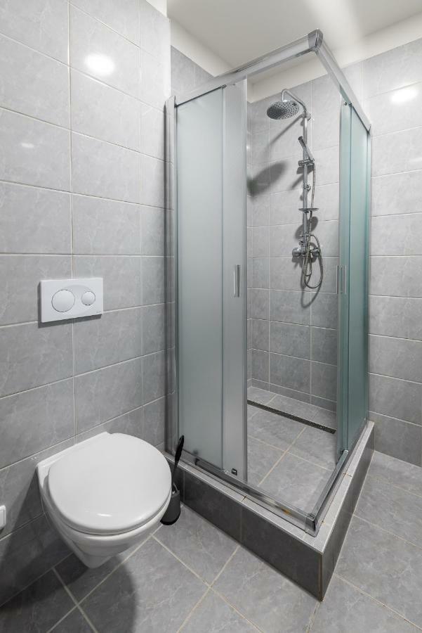 Hotel Karlova Prague - Mostecka 10 St Depandance المظهر الخارجي الصورة